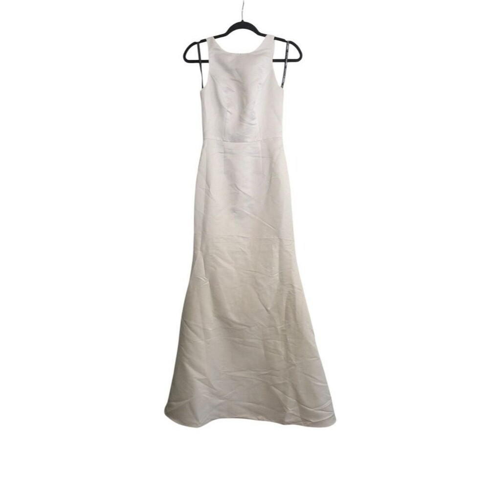 Minimalist Sleeveless Ivory Satin Wedding Dress with Bow Back Detail - Picture 3 of 5